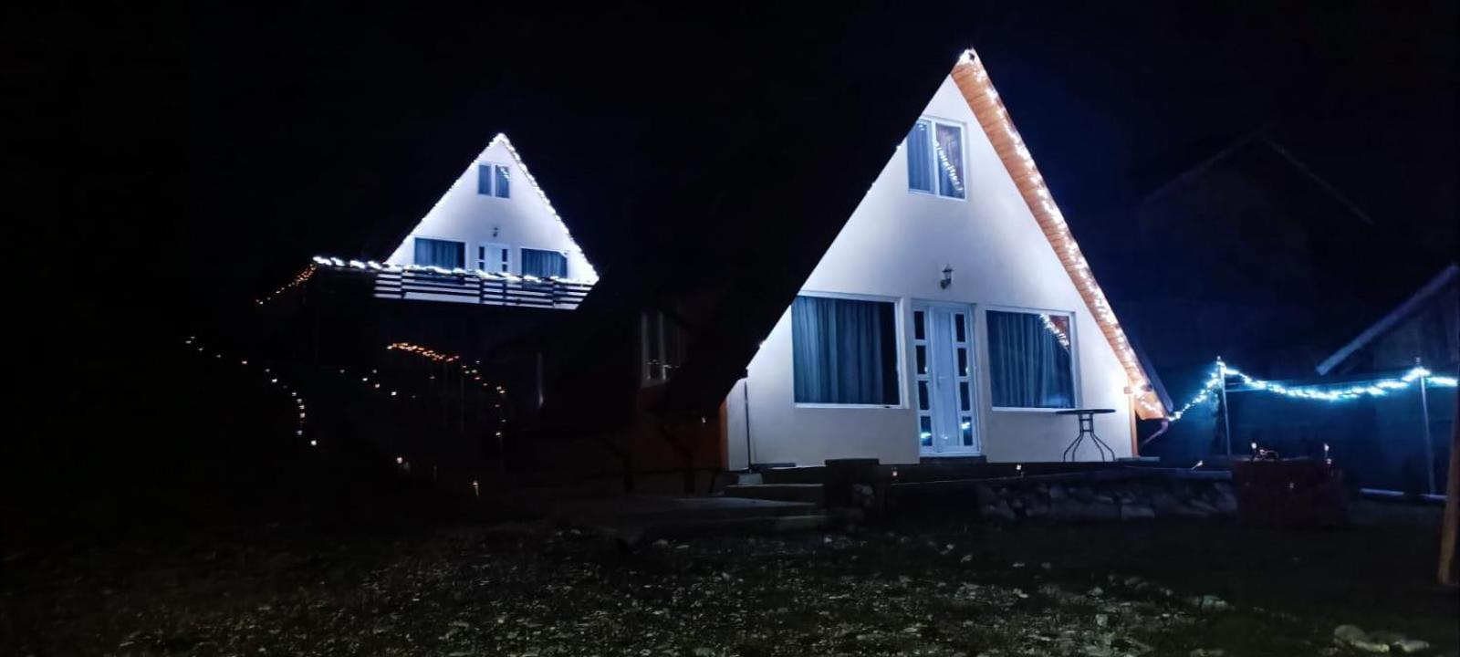 Willa Casuta Din Livada Secaria Zewnętrze zdjęcie