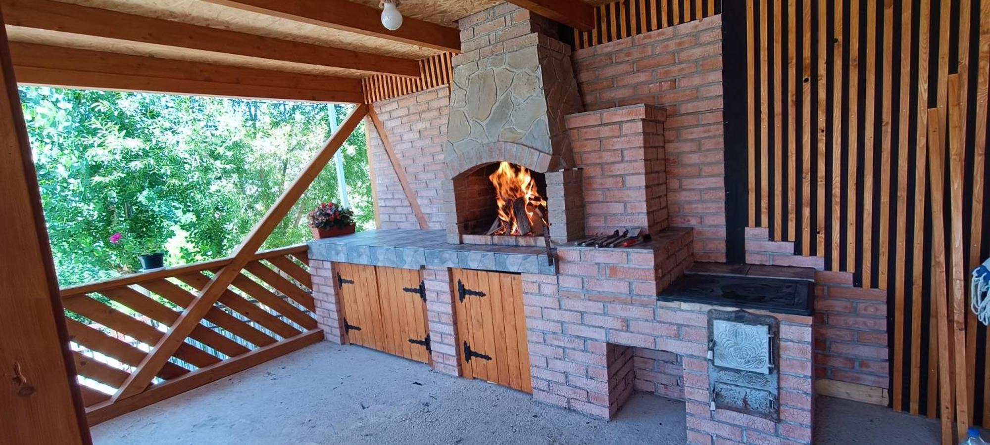 Willa Casuta Din Livada Secaria Zewnętrze zdjęcie